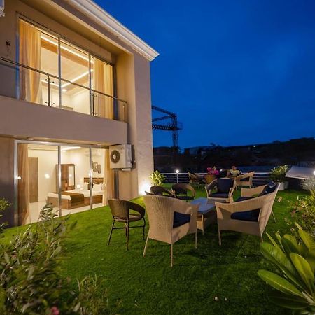 The Retreat-Pool Villa 5Bhk With Indoor Pool And 1200Sq Feet Deck Area Igatpuri Exterior photo
